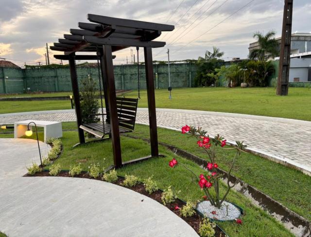 Namoradeira e Pergolado