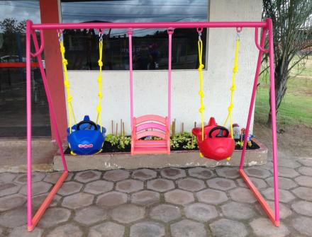 Balanço 3 x 1 Lala..Cód...B04