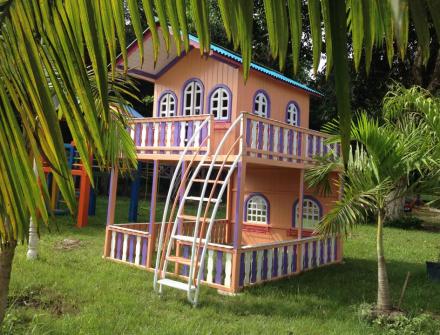 Casinha 2 Andares- Rapunzel...Cód. B45